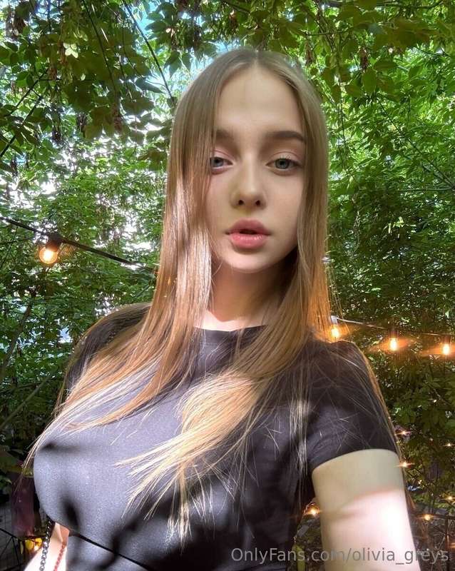 olivia_greys