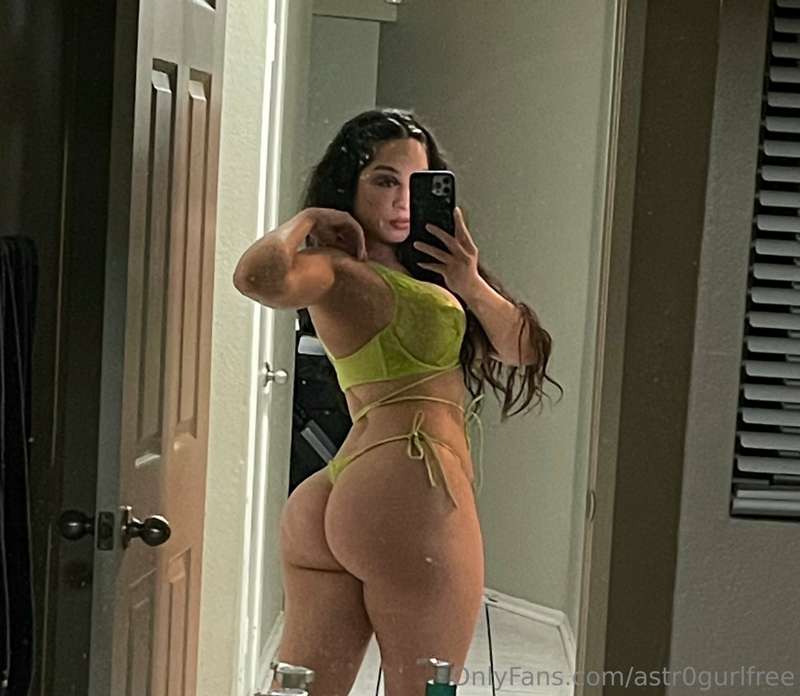 You an ass or titties guy?