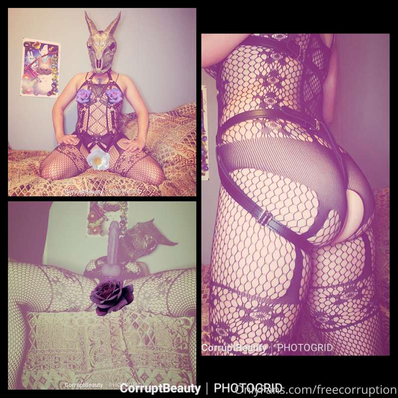 $1 Nudes Christmas sale!!! 3 pic minimum(i.e. $3 minimum)! D..