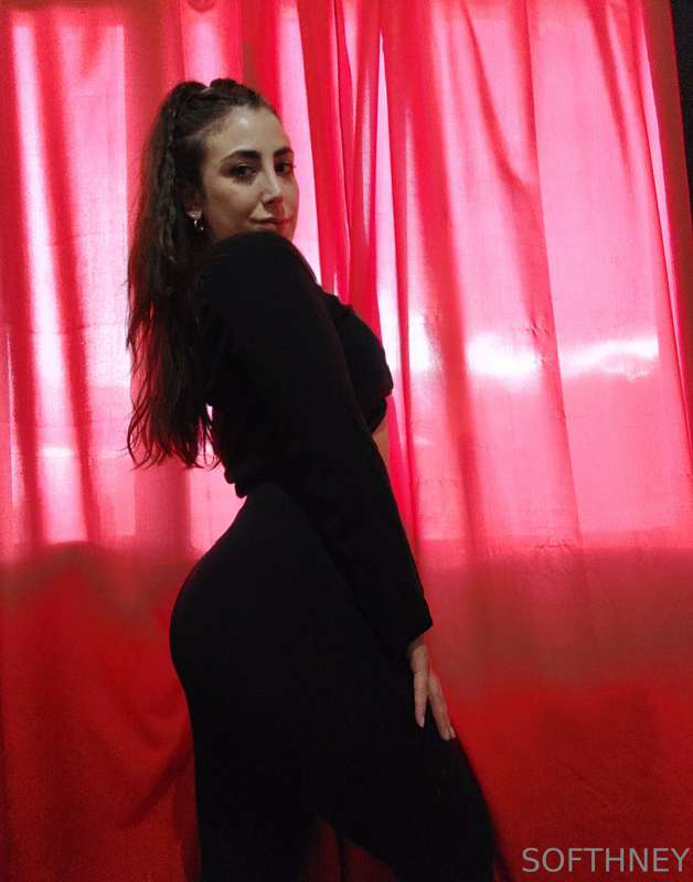 Hi !!! Tell me about you ❤️