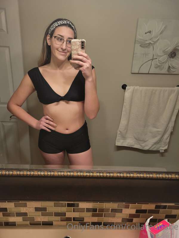 collaredbabe image #0