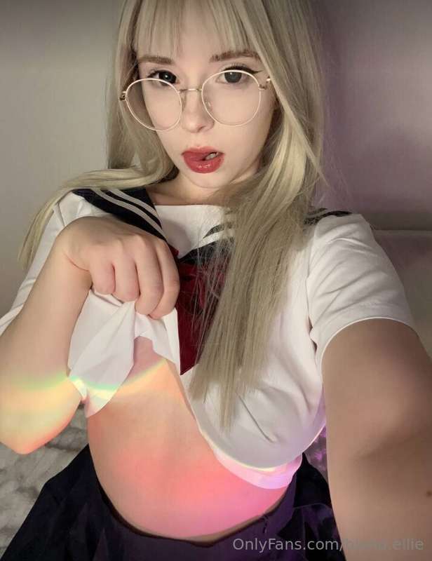blond.ellie