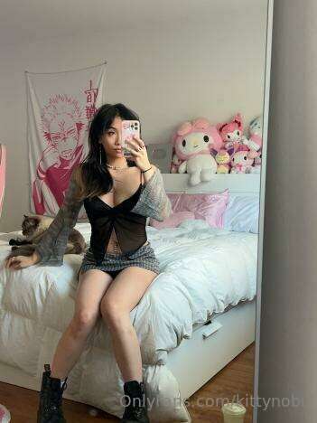 kittynobi photo