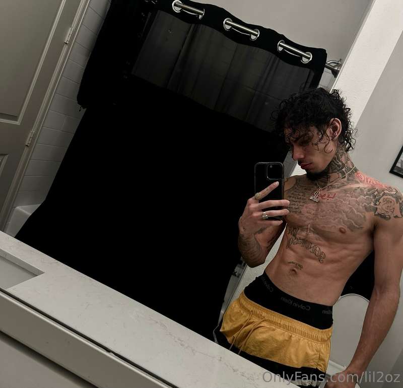 Want a taste of my abs? 😜