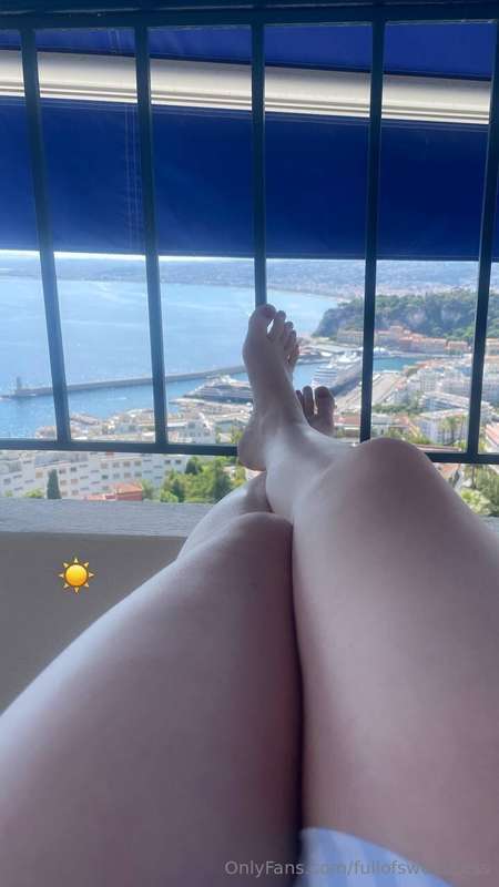 Le soleil me rend encore plus éclatante🥰