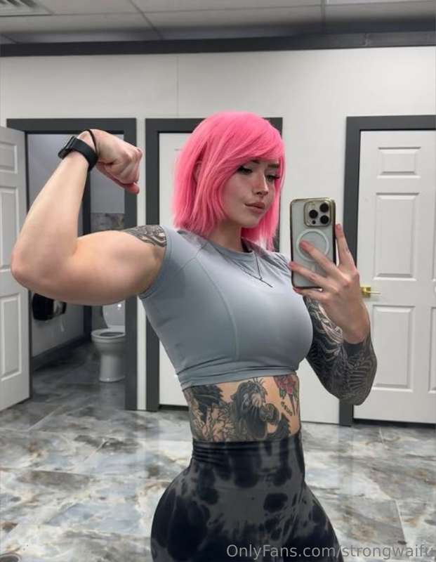 strongwaifu
