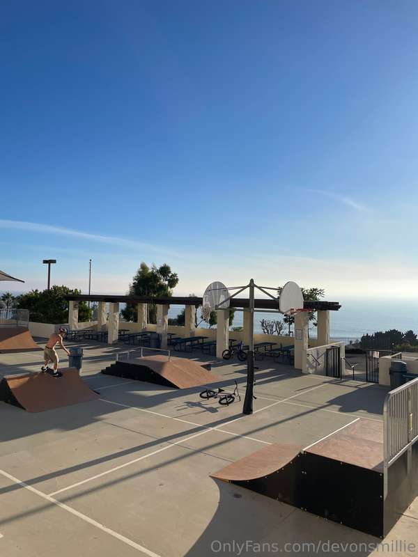 Hit this temporary park for the first time. Pretty basic but..