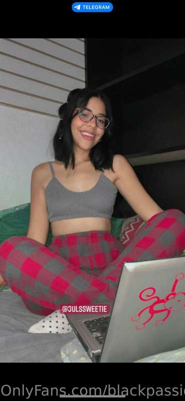 Juliana 🔥

My ass 🍑 is waiting for a big cock 🍆 like yours. ..