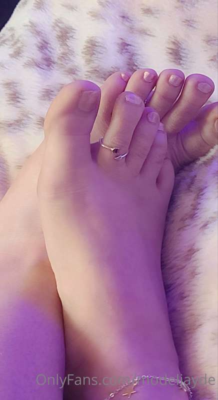 Where's my foot slaves at?