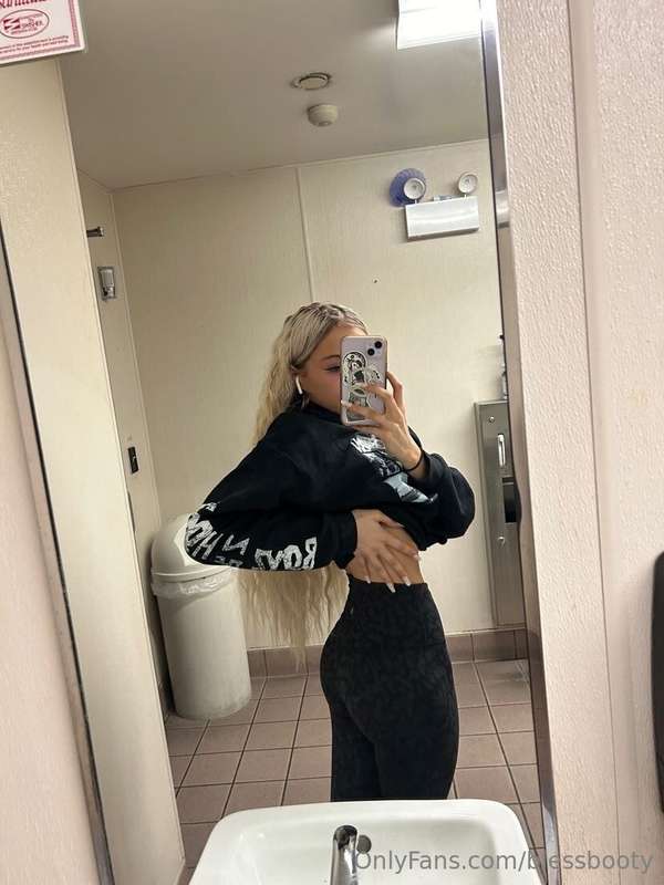blessbooty image #1