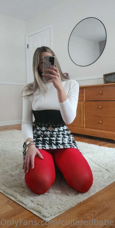 collaredbabe image #1