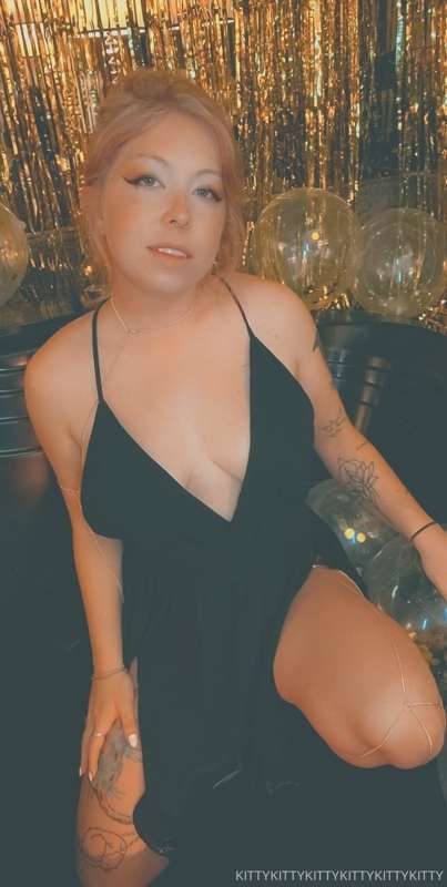 Mini set for the Birthday shoot just posted 💦