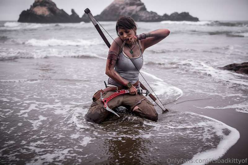 Our final Tomb Raider cosplay set is here... *so many never ..