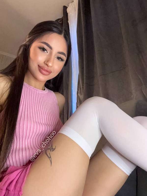 HEY! 🔥 @eva_chohoo 🔥I didn't come to play 😈 i came to warm u..
