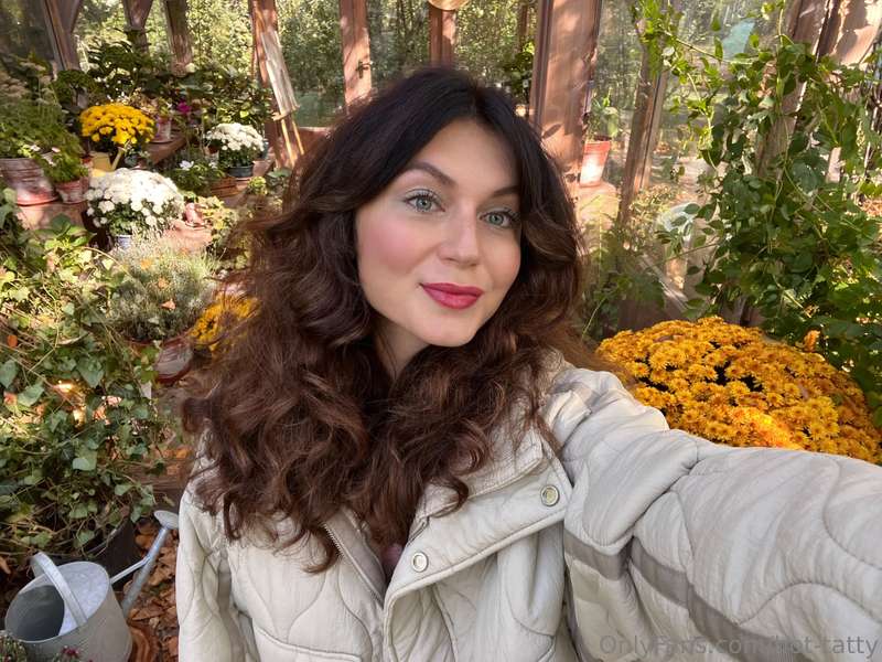 A sunny day among autumn flowers is like a small miracle. In..
