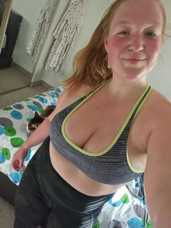 Time for post workout shower 🚿 what will you be doing? 👀