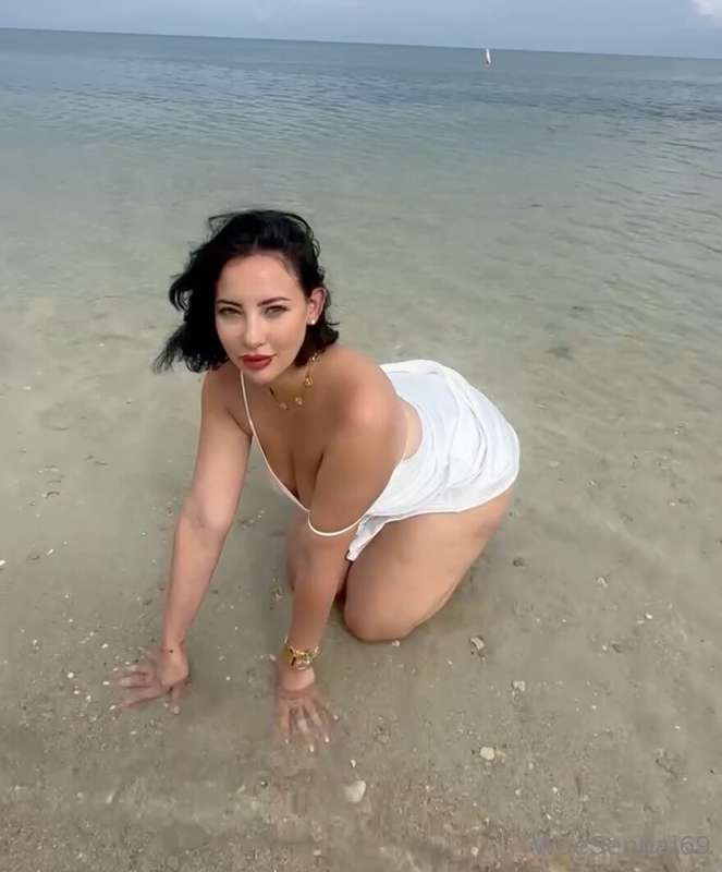 woealexandra