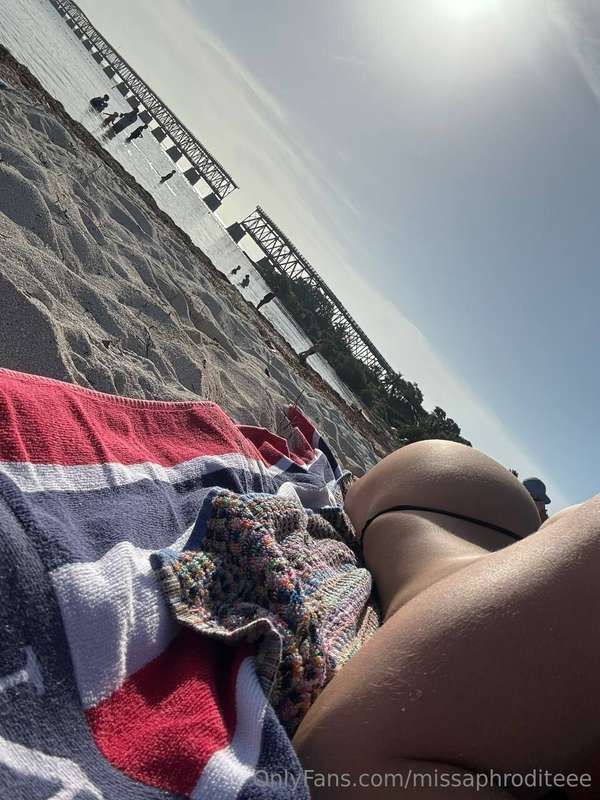 Help me with my sunscreen ☀️
