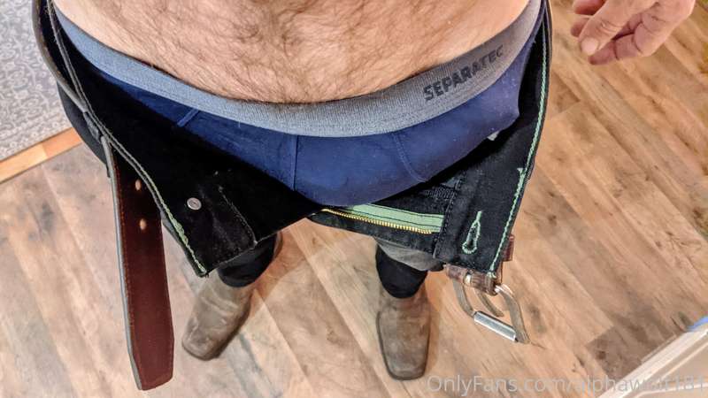 Love these new jeans 🐺