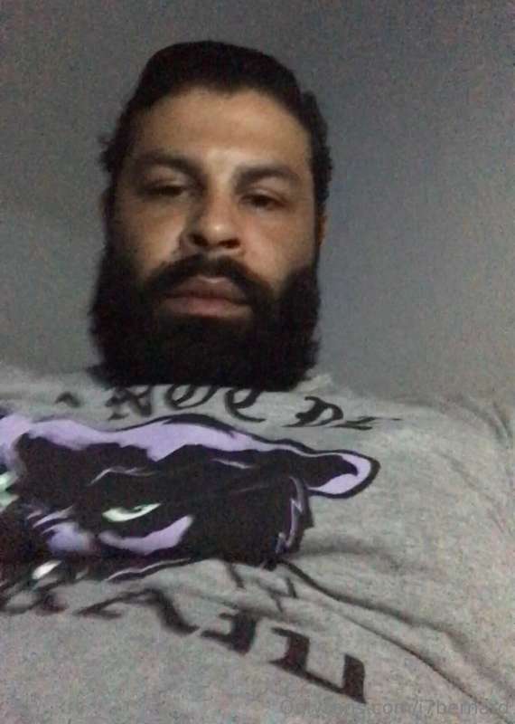 OnlyFans #74 Boa Noite!
No final eu finalizo com a mão esque..