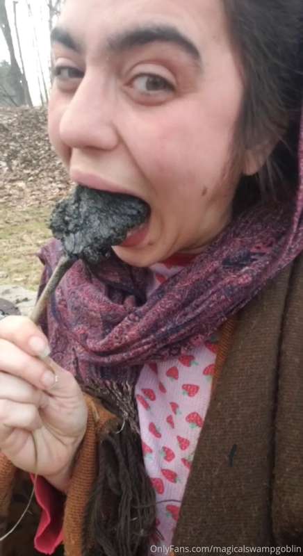 Some extra crispy fetish sucking for to help with that drip ..