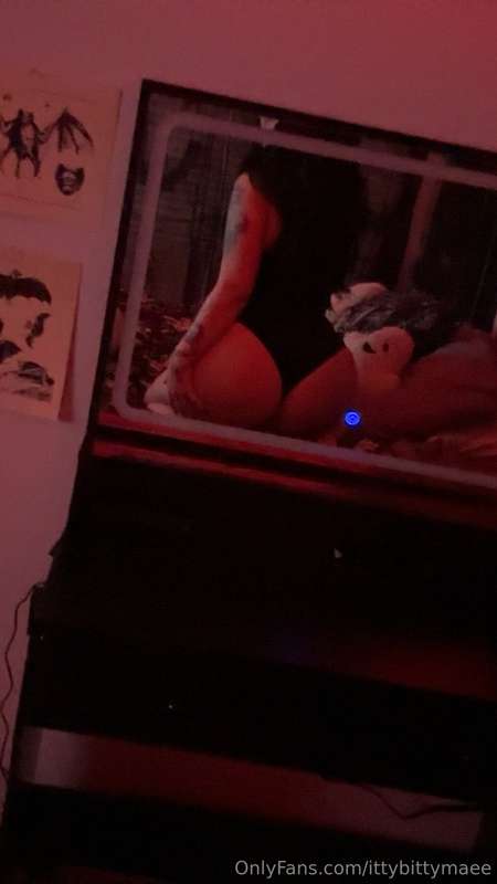 ittybittymaee
