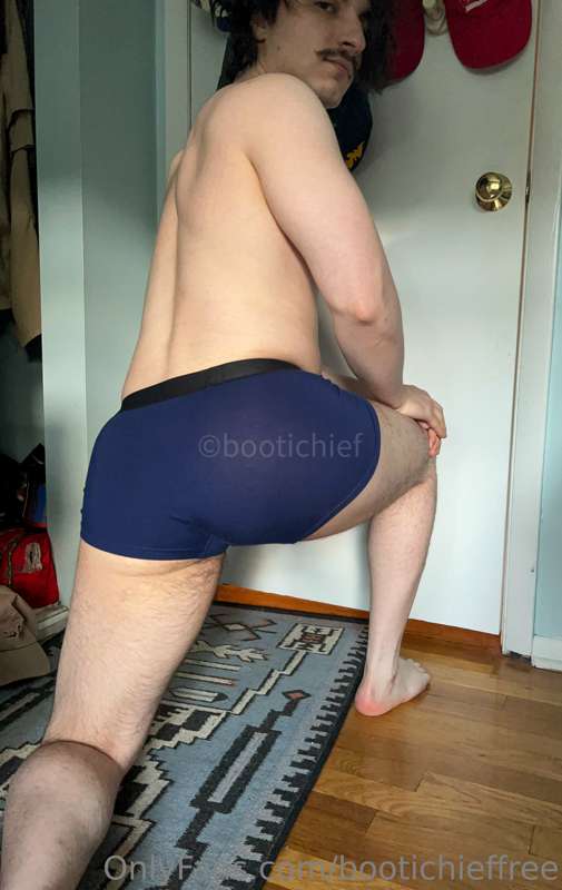 Some pics and a flexing video with a softie :)