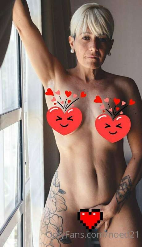 hello daddy I have 📸 explicit and hot photos for you to enjo..