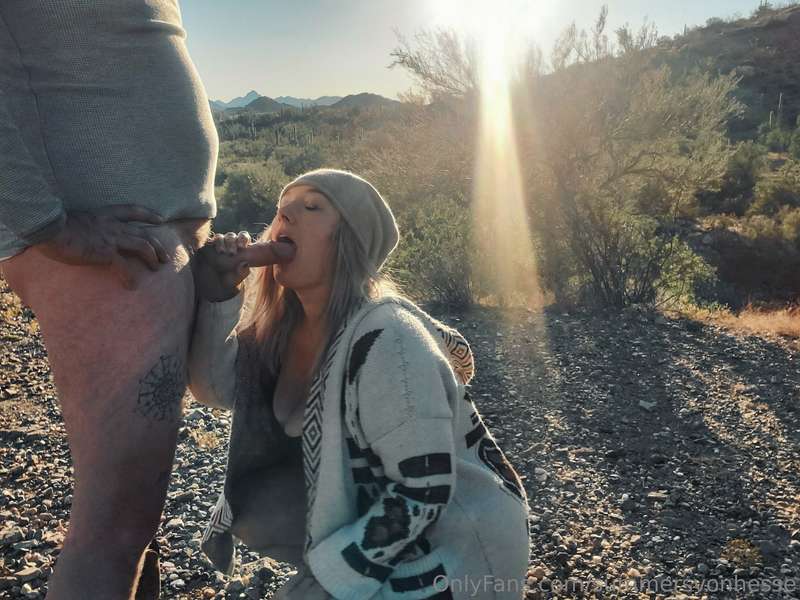 Most happiest cum shot ever 😍 love having sex outdoors the m..