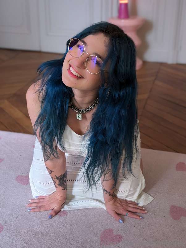 Would you like to know what I'm hiding under my dress? 🤭