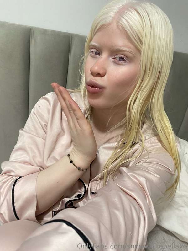 snowwhitebellaxo