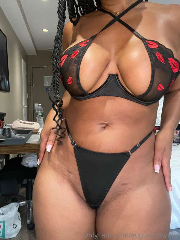 august_skyexx