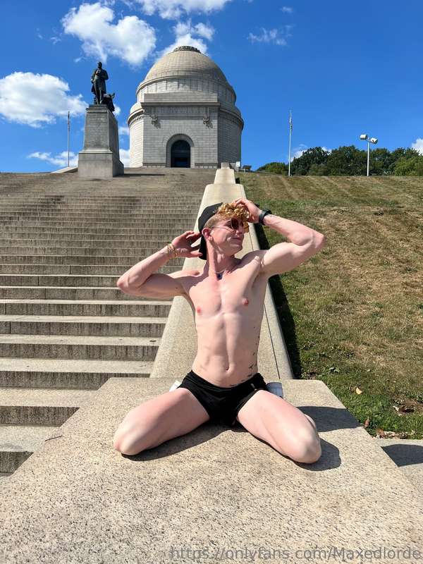 Hot as the sun. ☀️😎