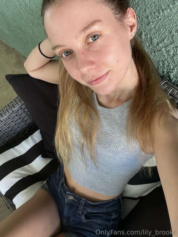 lily_brooke