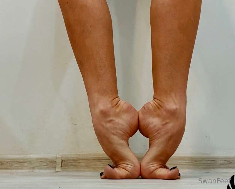 swanfeet