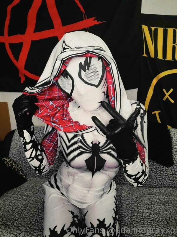 Photoset #38The symbiote that turned me into Gwenom also has..