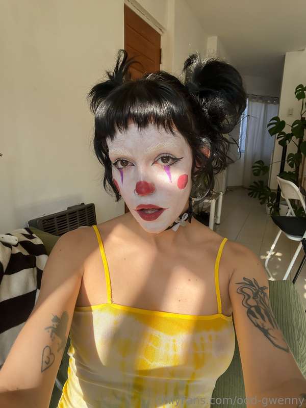 wink 🤡Clowngirl in action in this link! 👀👇https://onlyfans.c..
