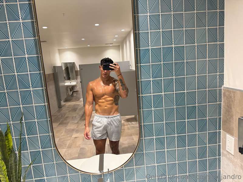 tonyyalejandro