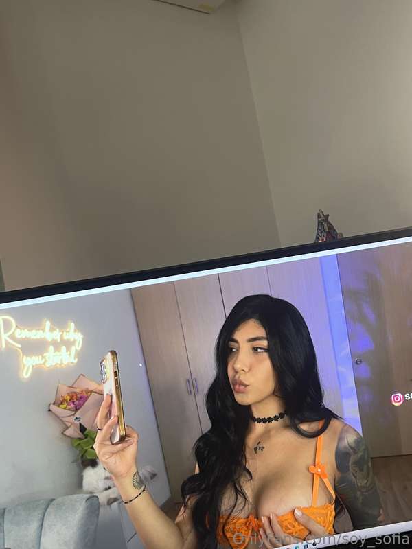 😘