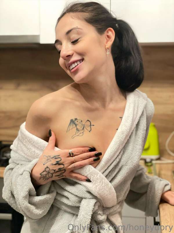 Time to cook some 🧁 🤤 it makes me horny 😏