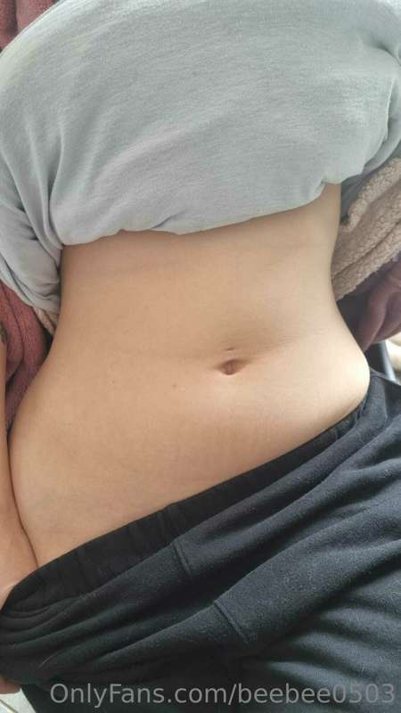 What type of belly button content do you want to see? 🥰