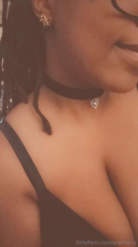 Went shopping over the weekend! (Rate the choker for Claire’..