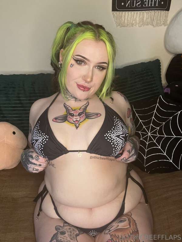 gothicbeefflaps image #1