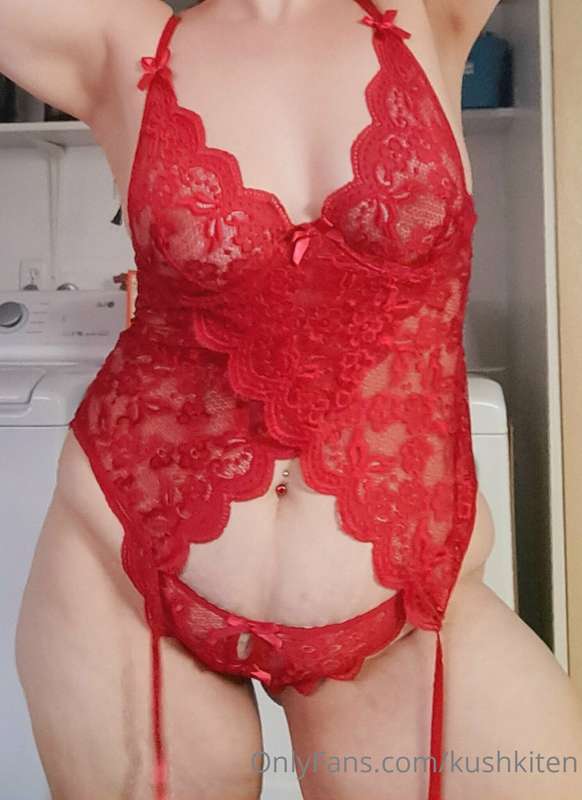 Want to see me naked?  Tip below and when I wake up you'll r..