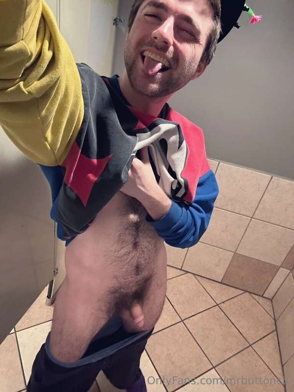 mrbuttoncb image #0