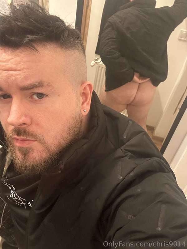 Wanna touch my butt? 🐻