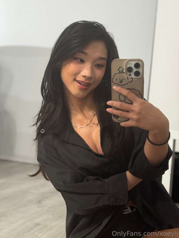 just the right amount of tease… or do you need more? 😈👀