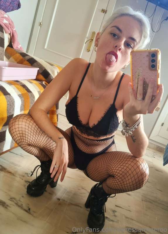 vanessaromeroo