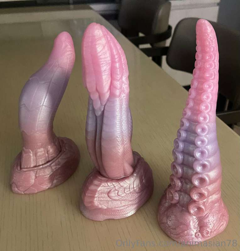 About to send 10 minutes worth of video of my bad dragon rev..