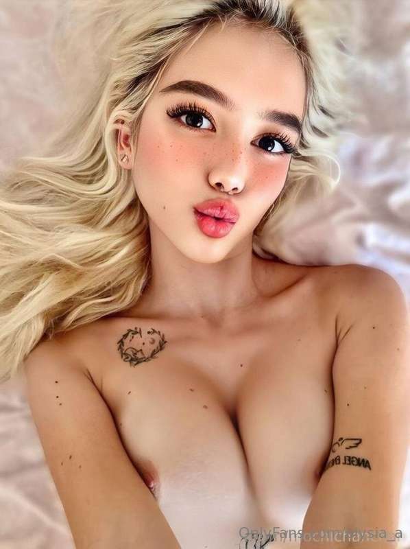 🎁FREE ONLY FIRST 30 SUBS🎁 HORNY VIRGIN ANGEL @mochichanchan ..